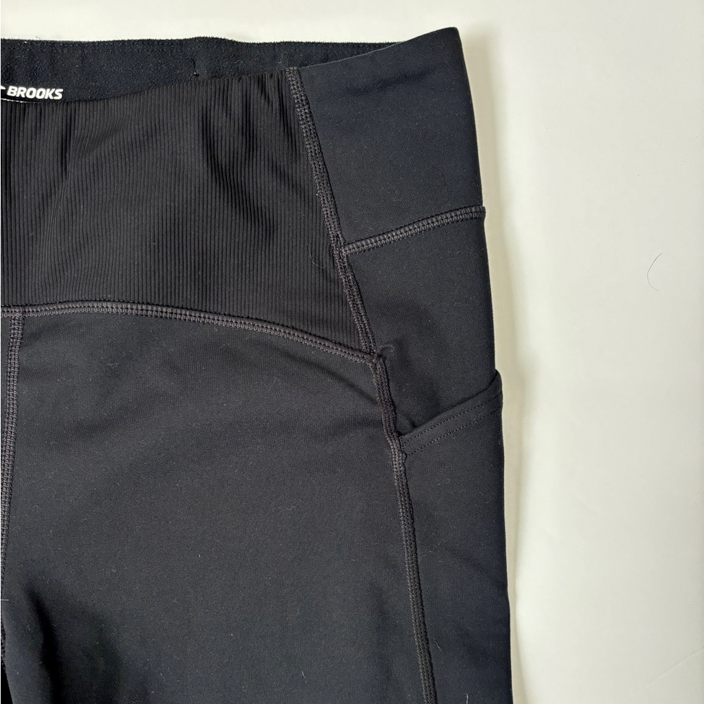 Black Brooks Athletic Leggings - Large
